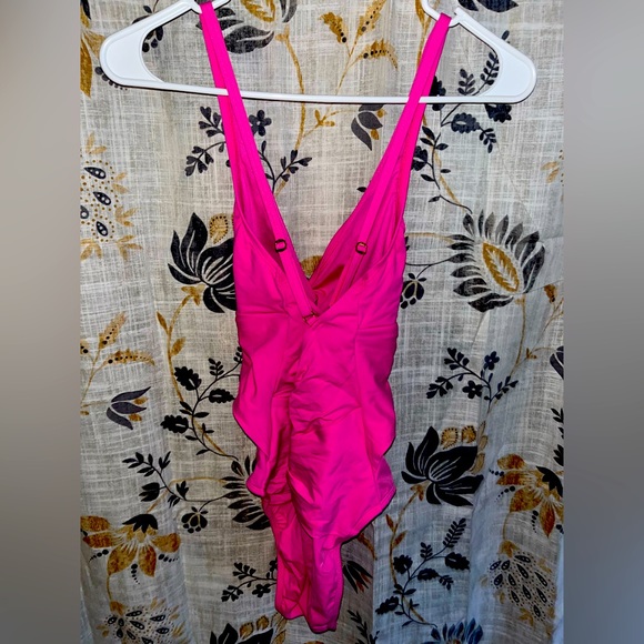 Swim Bundle 💗💗💗 - Picture 2 of 7